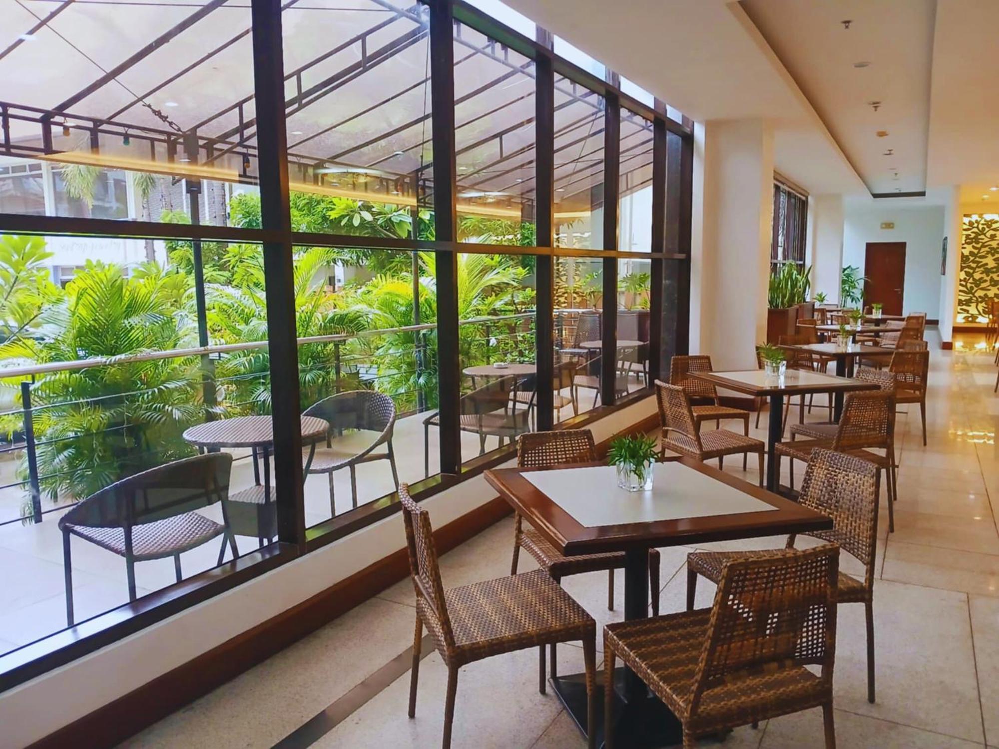 Dohera Hotel Cebu Exteriör bild