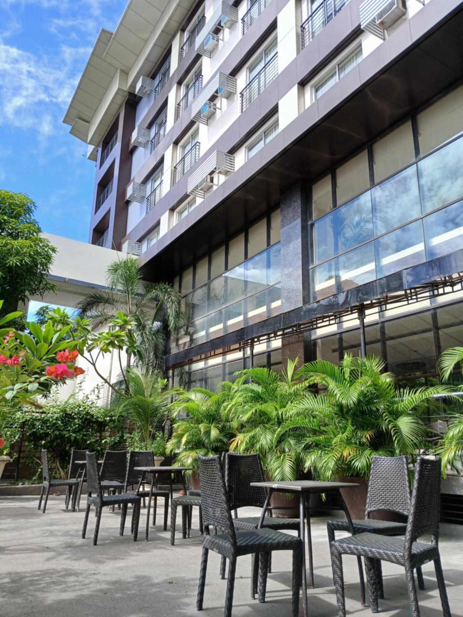 Dohera Hotel Cebu Exteriör bild