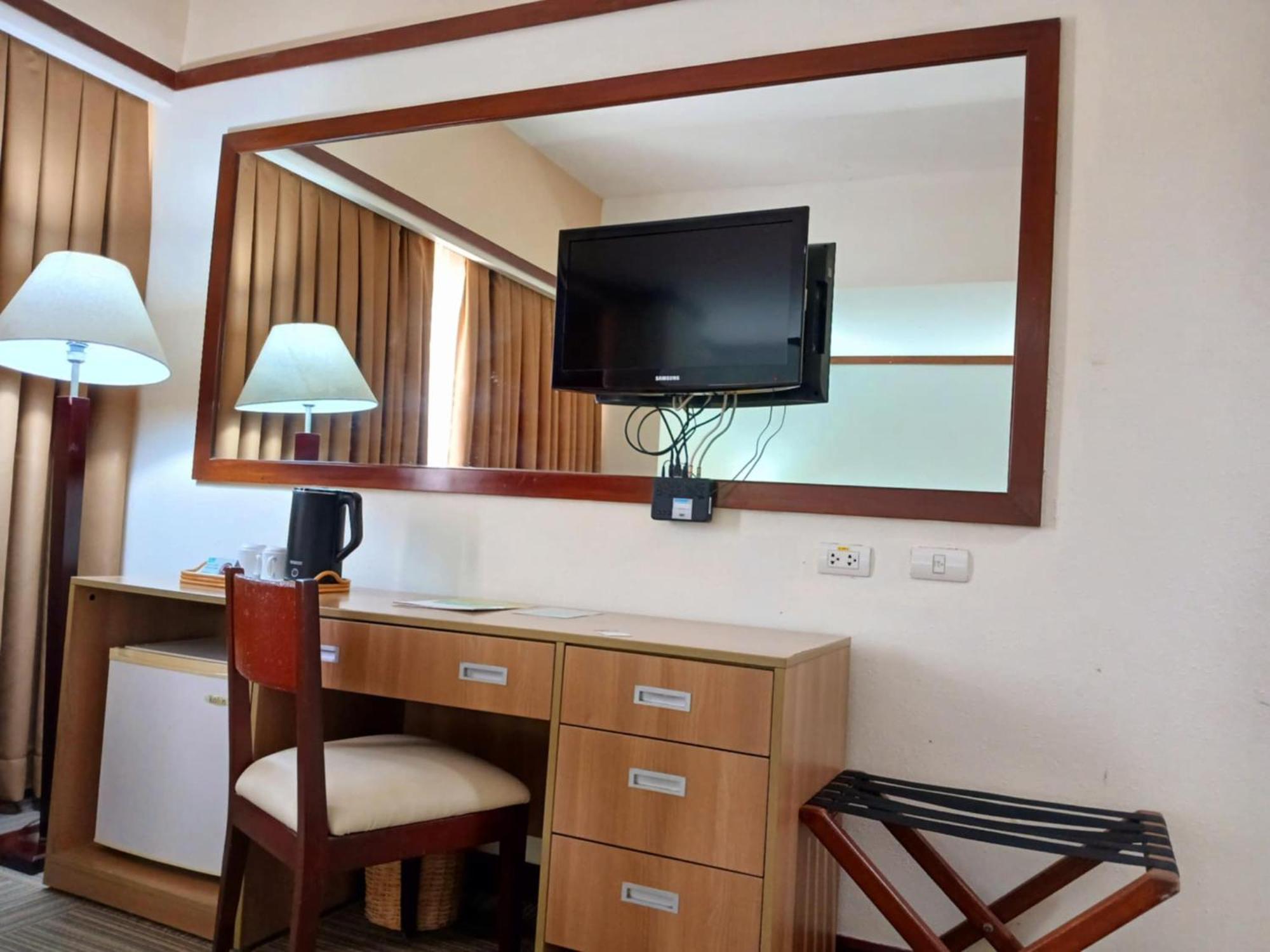 Dohera Hotel Cebu Exteriör bild